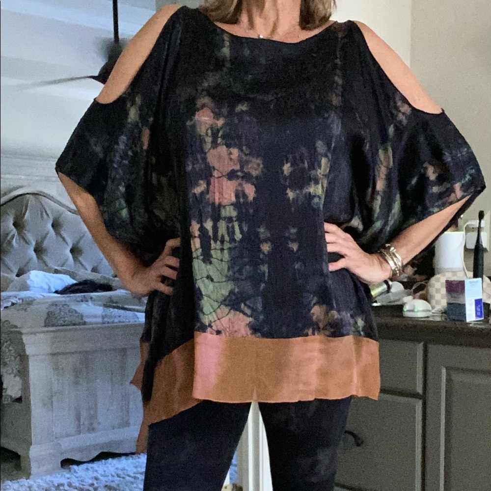Gorgeous silk hand dyed top!!